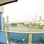 Estudio Moderno Frente Al Mar