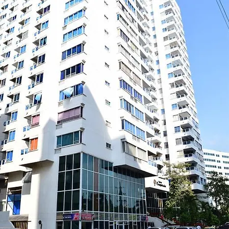 Estudio Moderno Frente Al Mar Apartamento