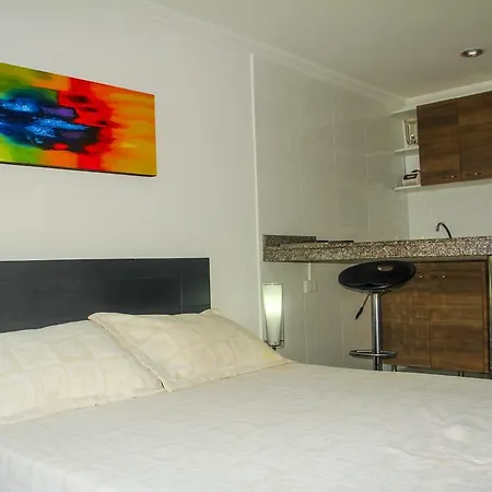 Estudio Moderno Frente Al Mar *