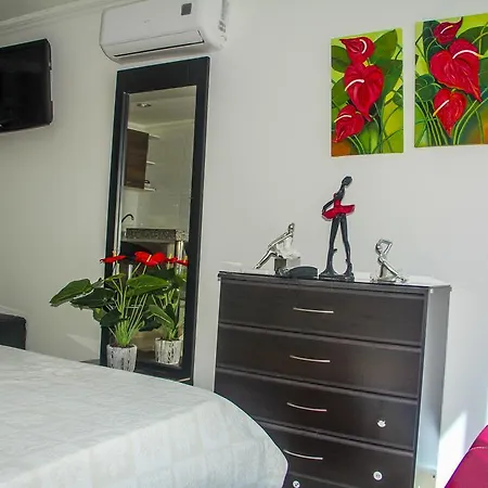 Estudio Moderno Frente Al Mar
