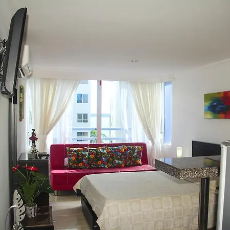 Estudio Moderno Frente Al Mar Apartamento