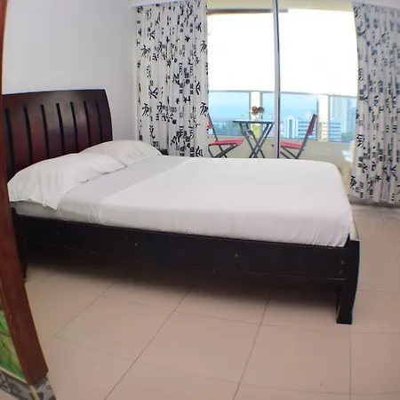 Estudio Moderno Frente Al Mar * Cartagena